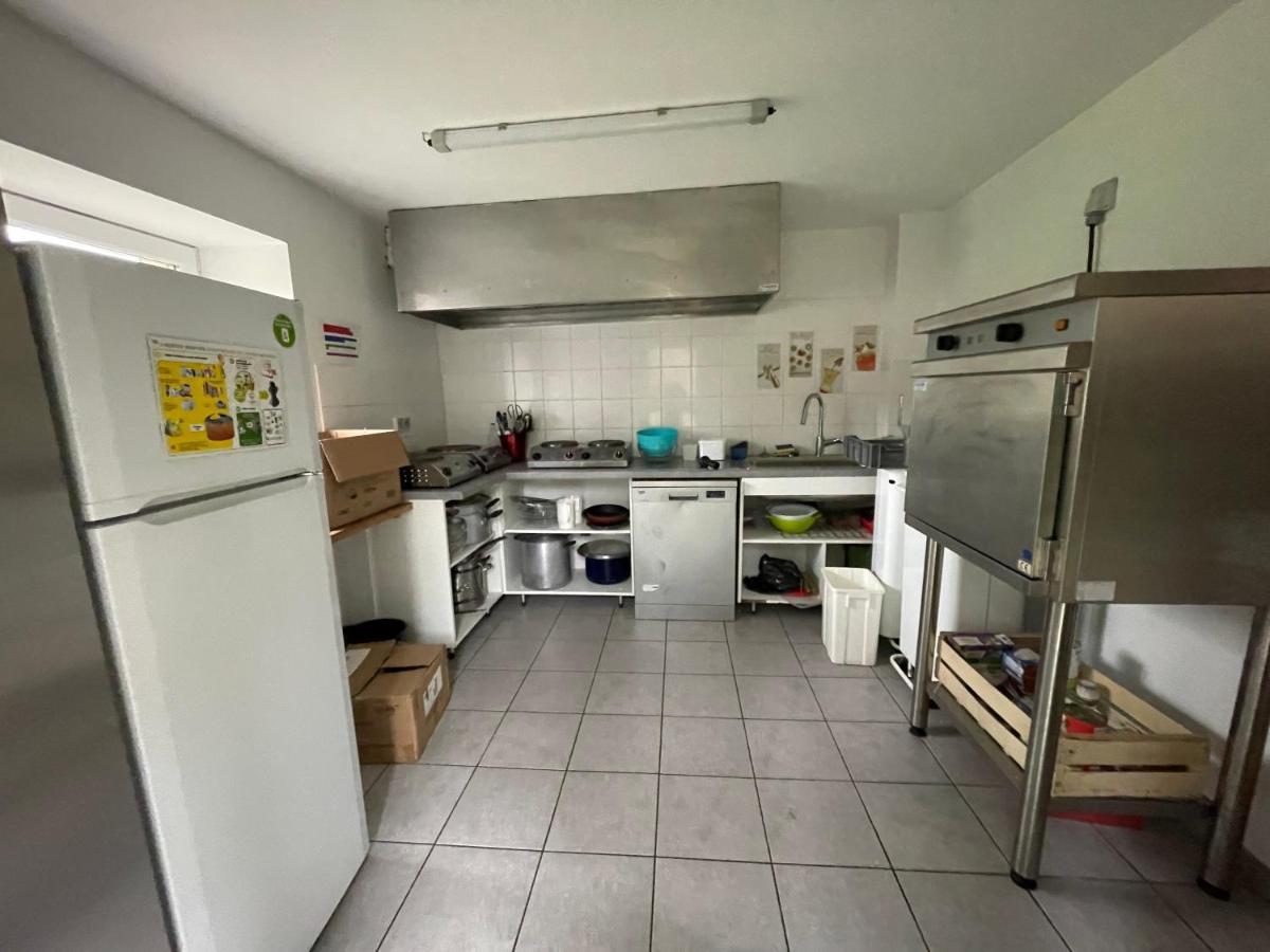 Auberge De Jeunesse Hi Millau La Maladrerie Buitenkant foto