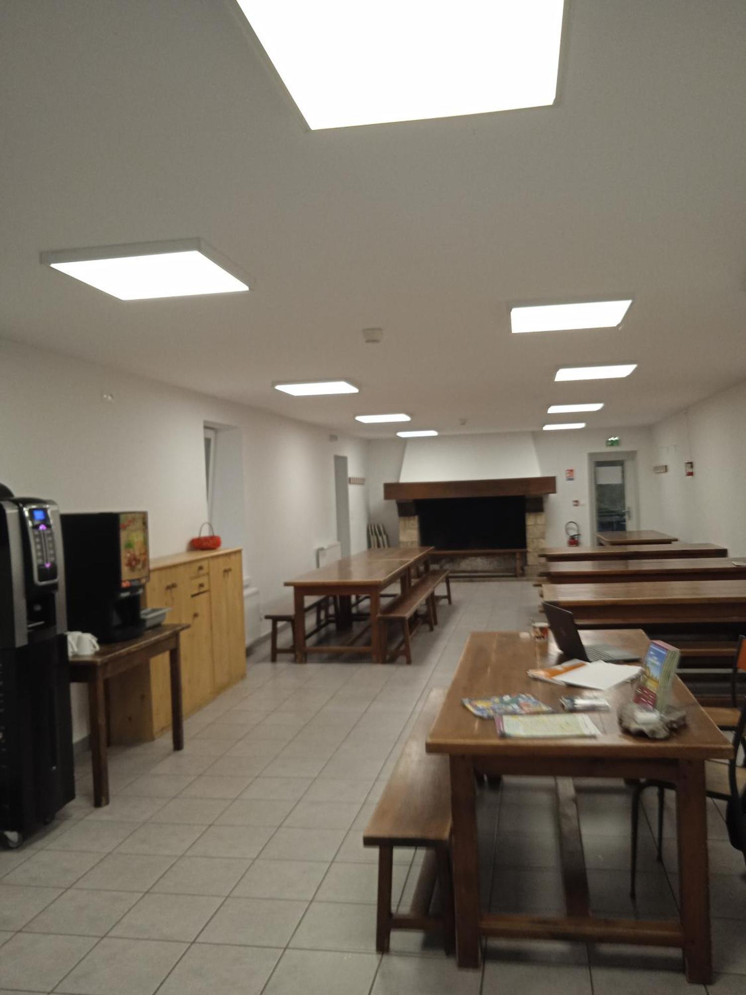 Auberge De Jeunesse Hi Millau La Maladrerie Buitenkant foto