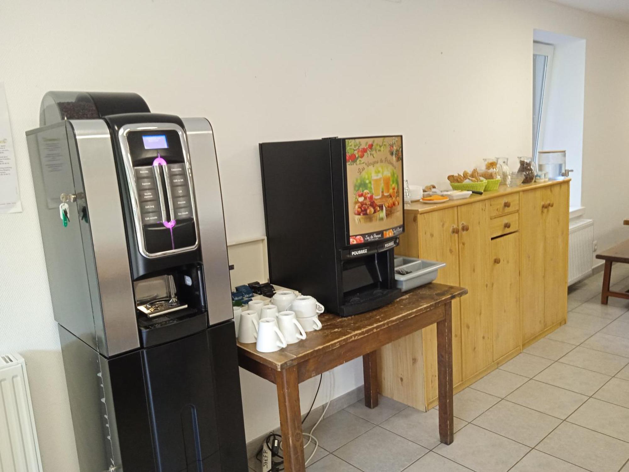 Auberge De Jeunesse Hi Millau La Maladrerie Buitenkant foto