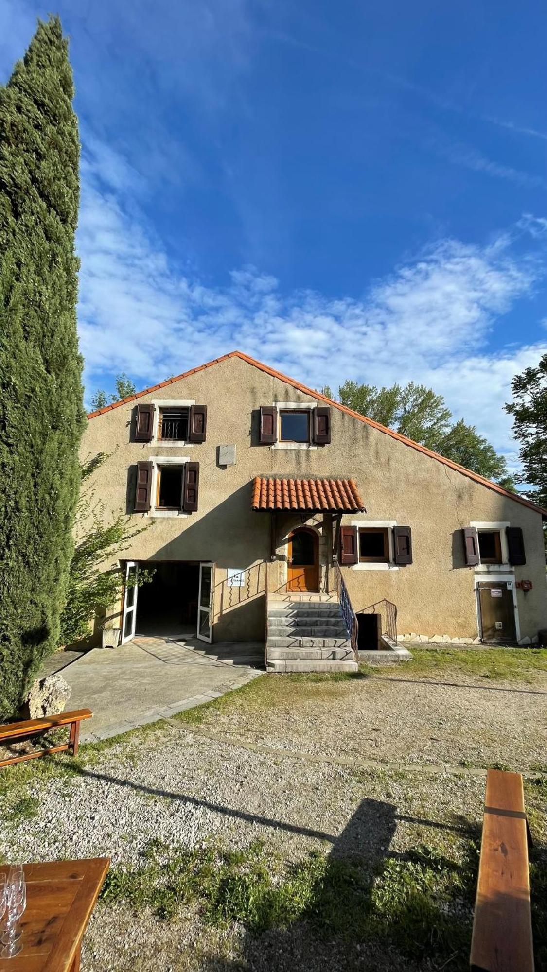 Auberge De Jeunesse Hi Millau La Maladrerie Buitenkant foto